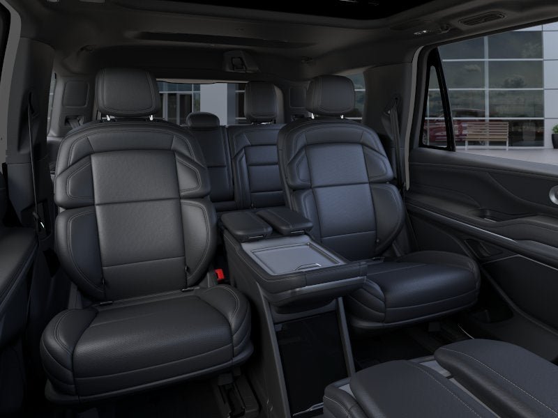 New 2026 Lincoln Navigator Reserve w/ Jet Appearance Package AWD/4WD image 11