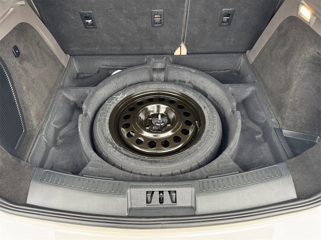 Used 2021 Lincoln Corsair Standard image 16