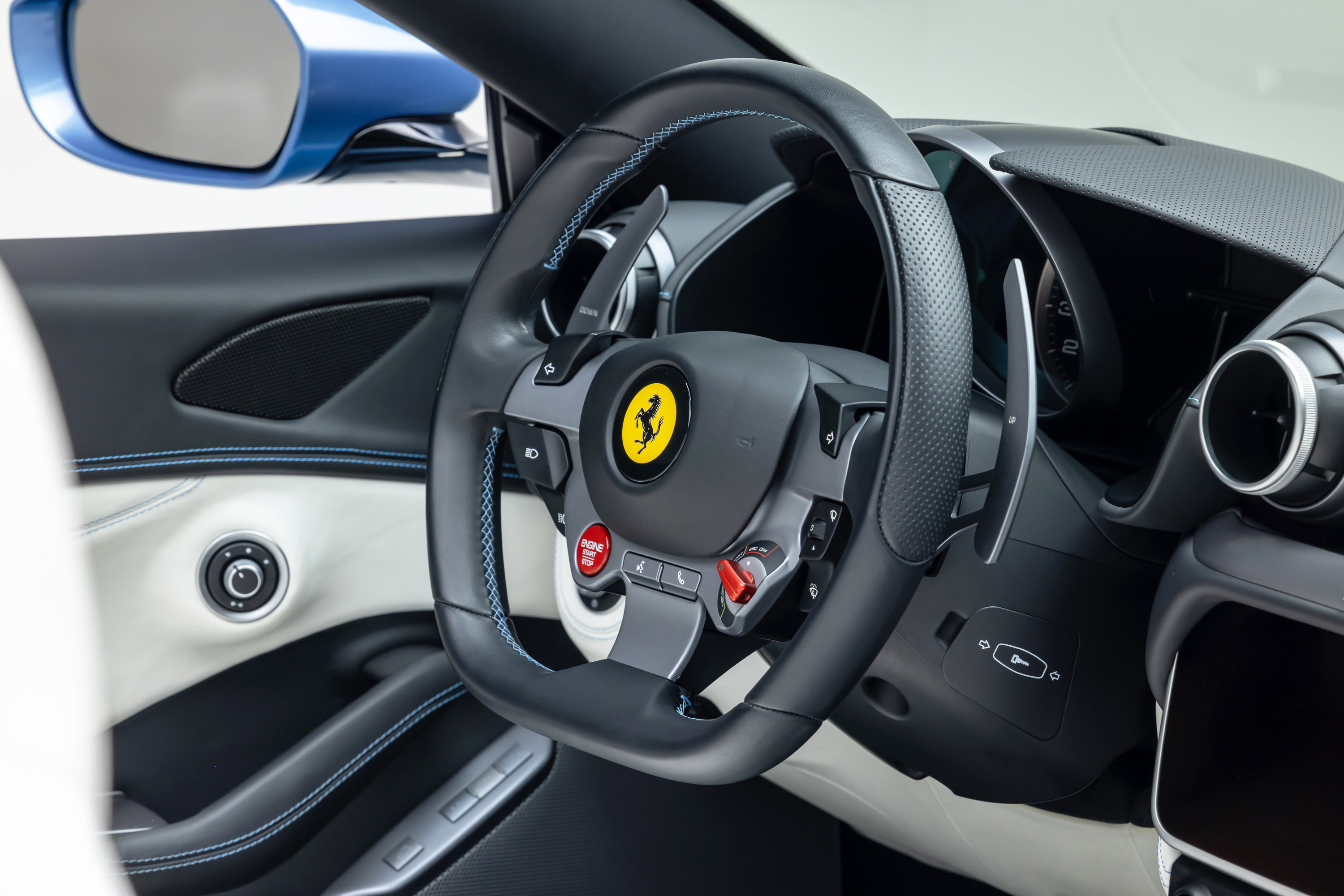 Certified 2020 Ferrari Portofino RWD image 60