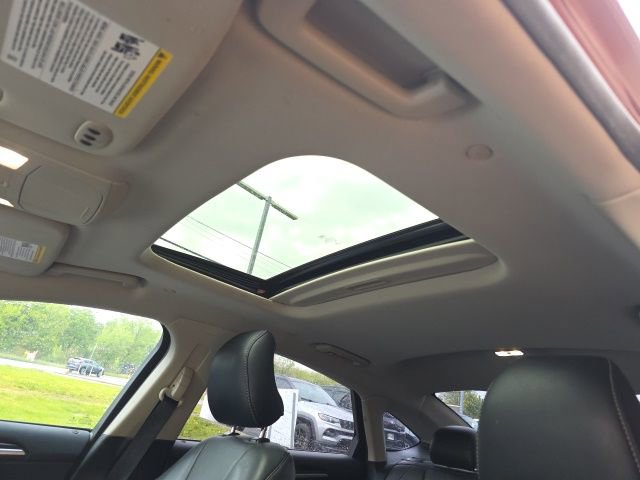 Used 2019 Ford Fusion Titanium FWD image 3