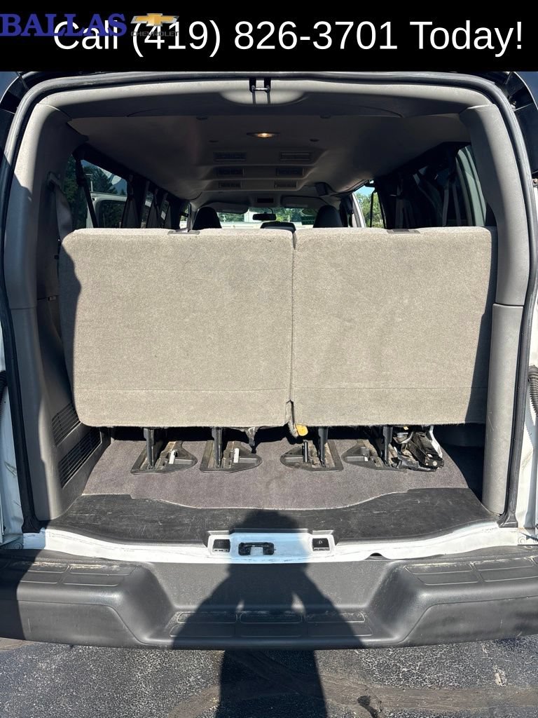 Used 2019 Chevrolet Express 3500 LS RWD image 17