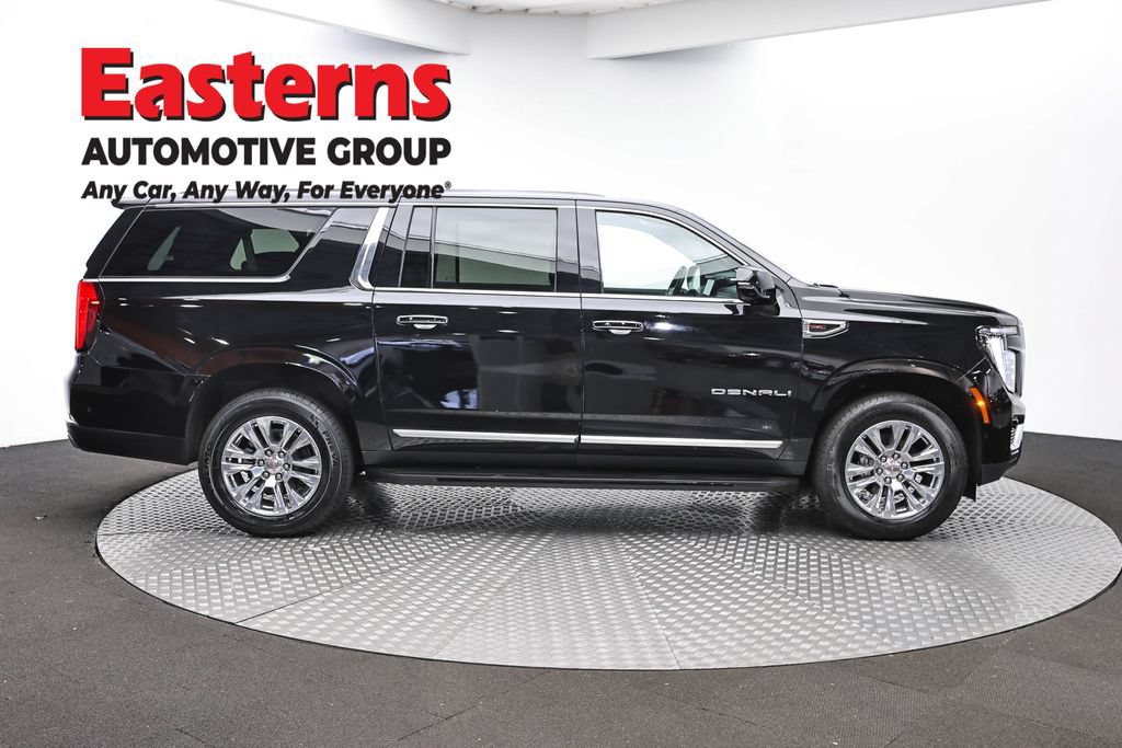Used 2025 GMC Yukon XL Denali AWD/4WD image 4