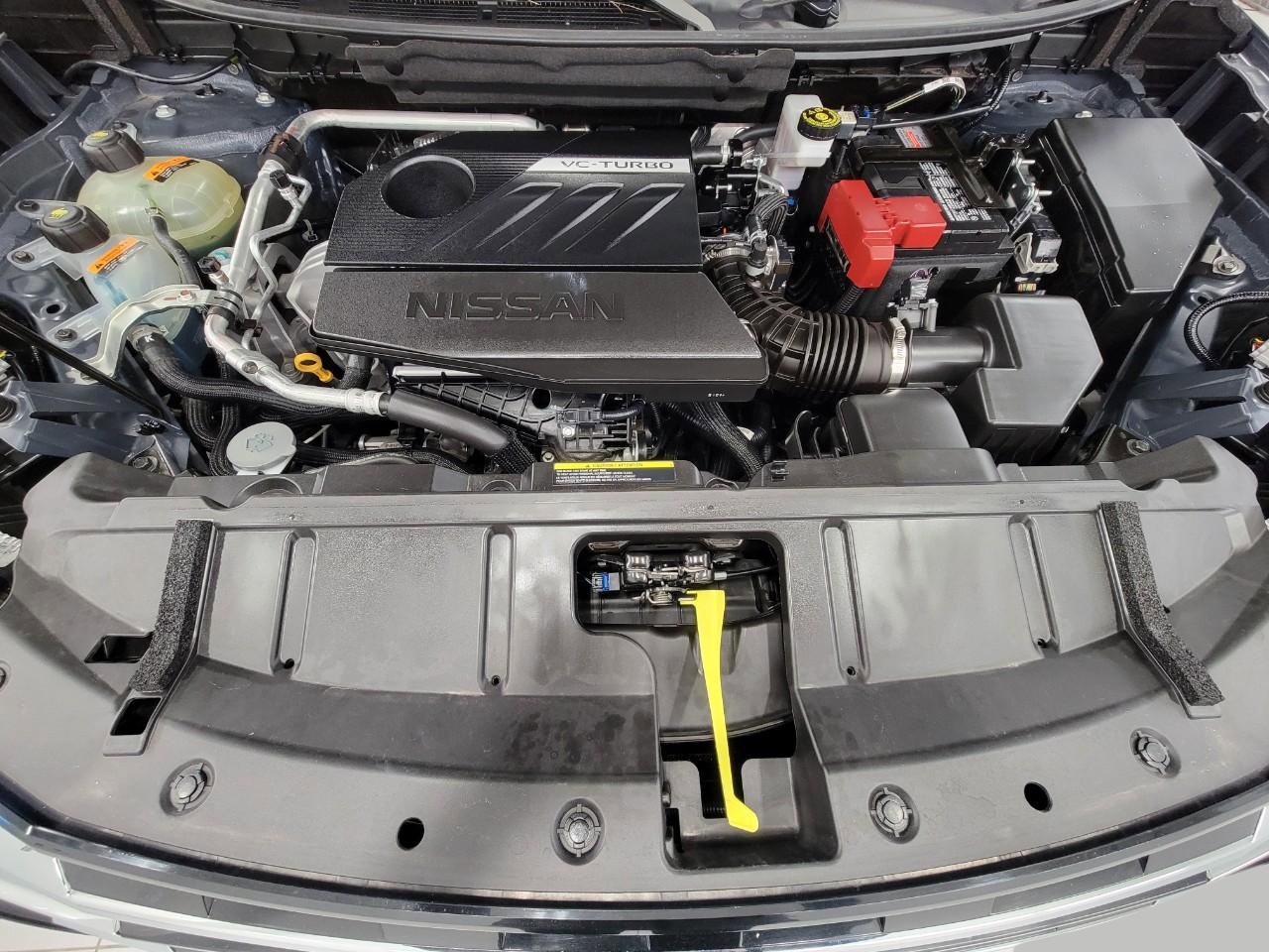 Used 2025 Nissan Rogue SV image 9