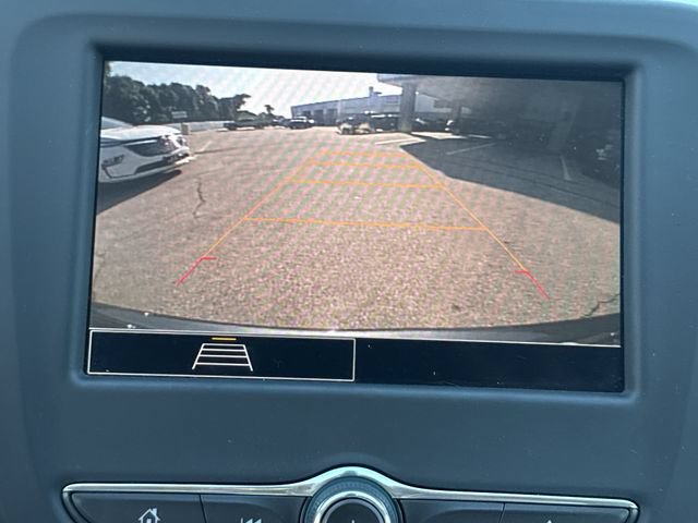 Used 2023 Chevrolet Equinox LT w/ LPO, Floor Liner Package FWD image 14