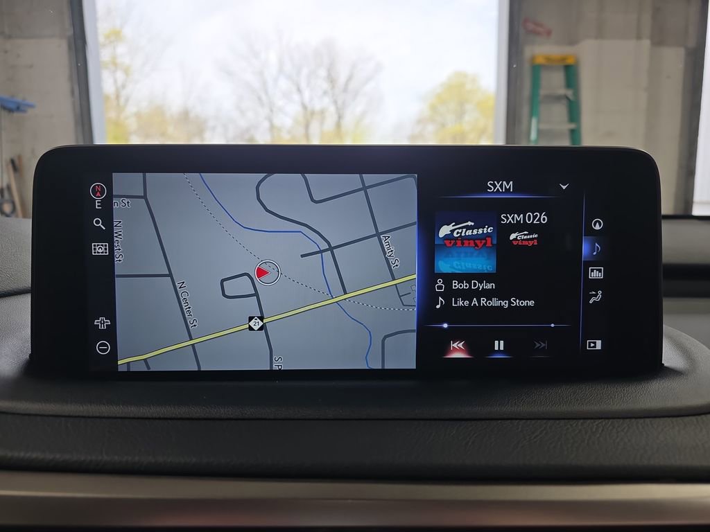 Used 2022 Lexus RX 350 F Sport w/ Cold Area Package (CT) AWD/4WD image 22