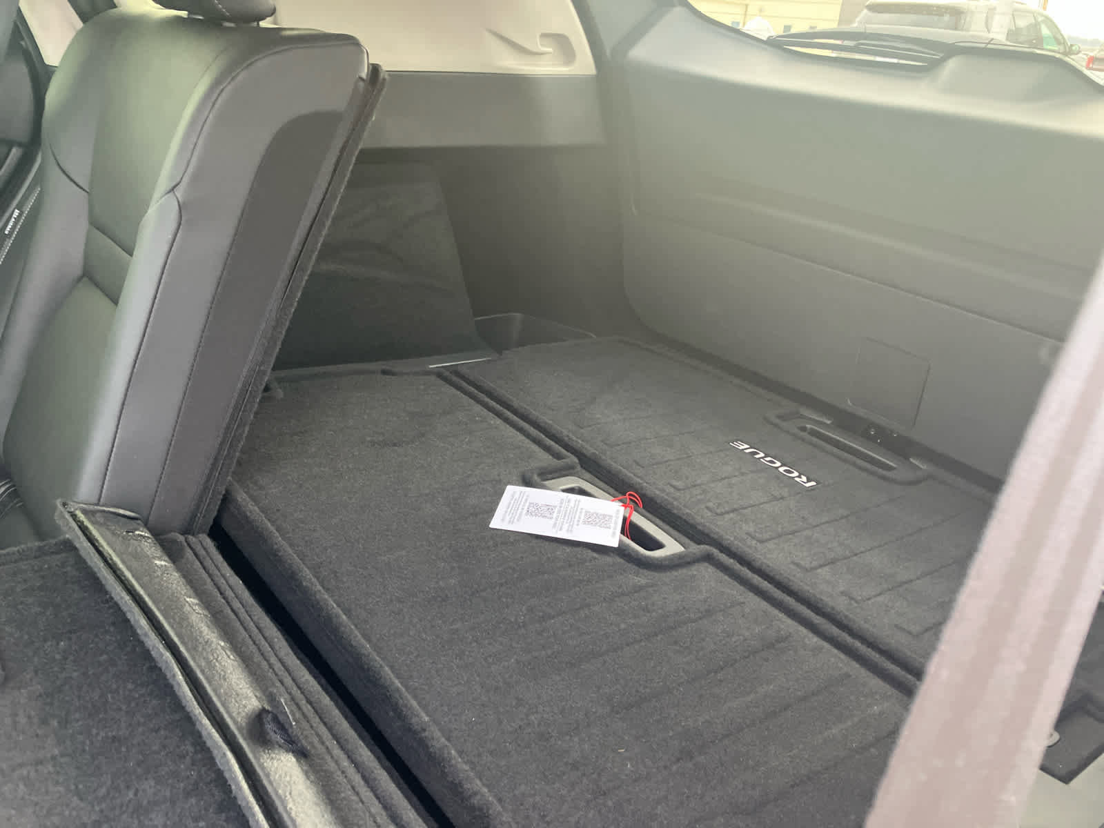 Used 2024 Nissan Rogue SL image 38