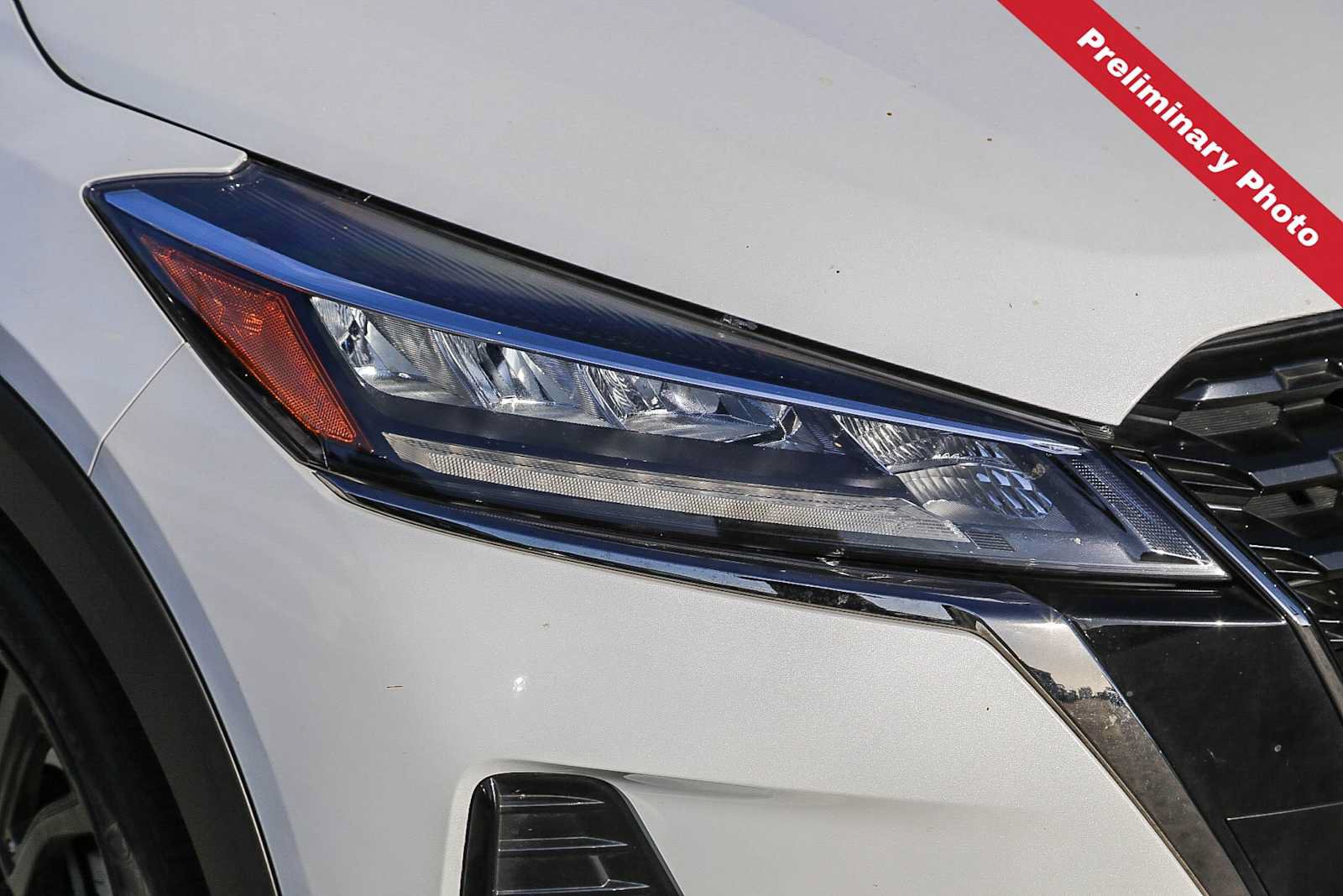 Used 2023 Nissan Kicks SR w/ SR Premium Package FWD image 4