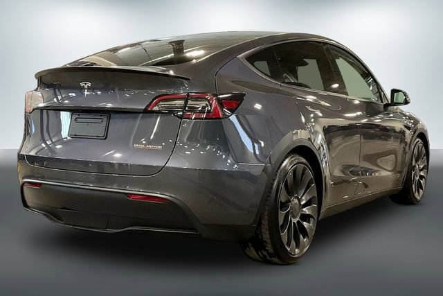 Used 2023 Tesla Model Y Performance image 13