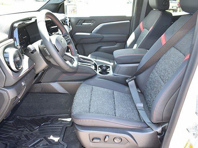 New 2025 Chevrolet Colorado Z71 image 7