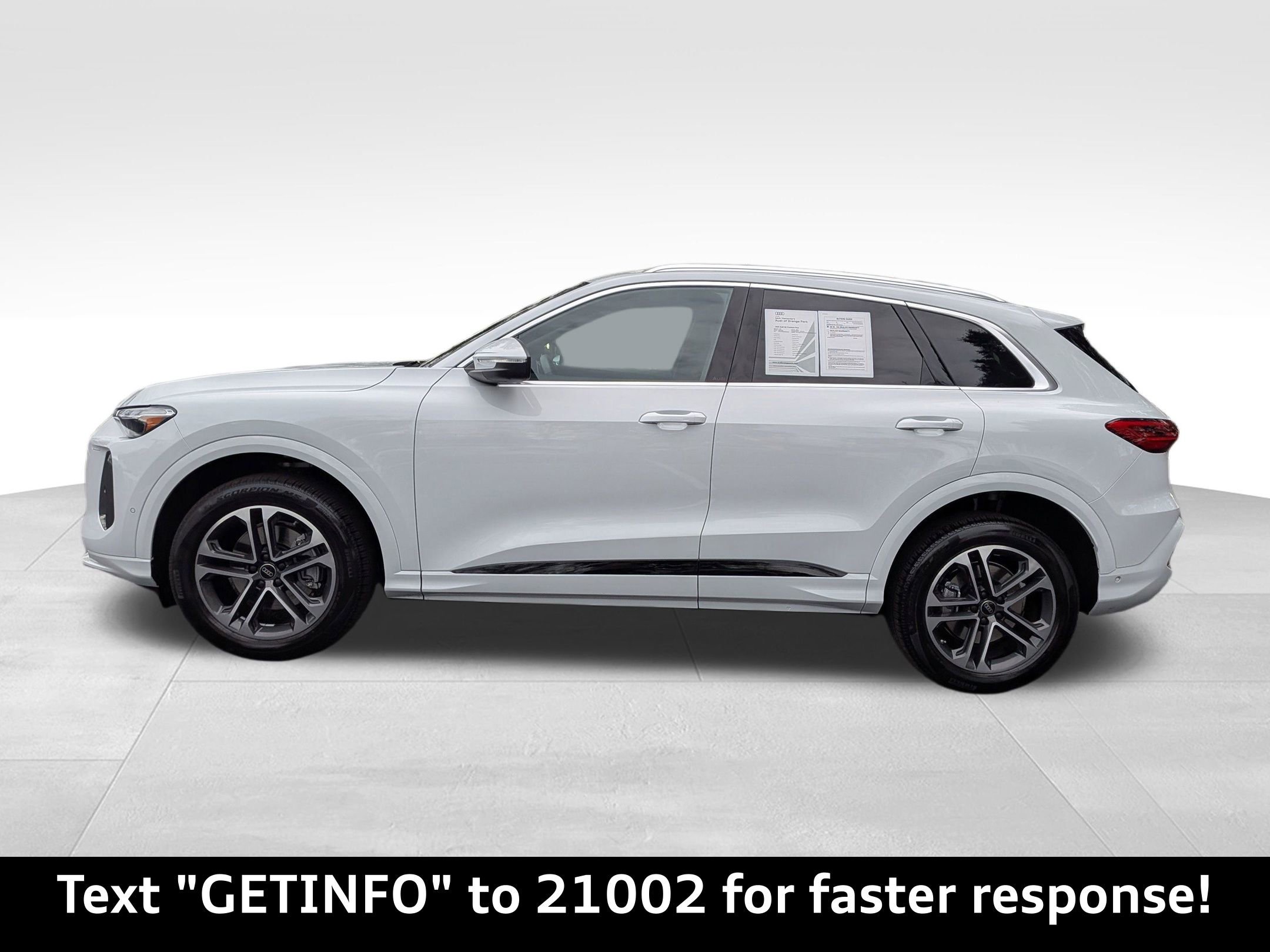 Used 2025 Audi Q5 Premium Plus w/ Premium Plus image 7