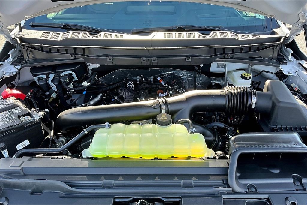 New 2025 Ford F150 Platinum w/ Equipment Group 702A High image 12