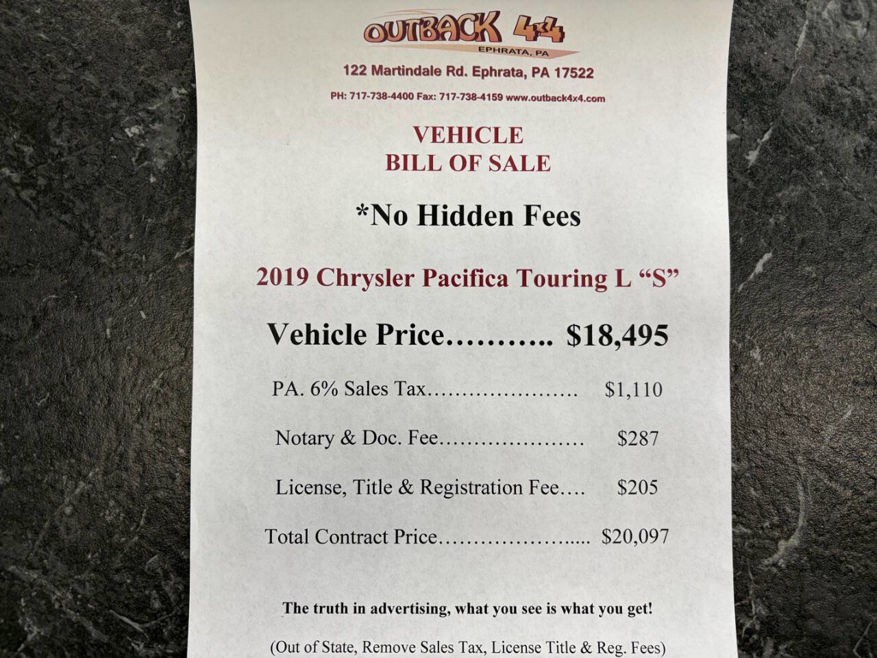 Used 2019 Chrysler Pacifica Touring-L w/ Advanced Safetytec Group FWD image 2