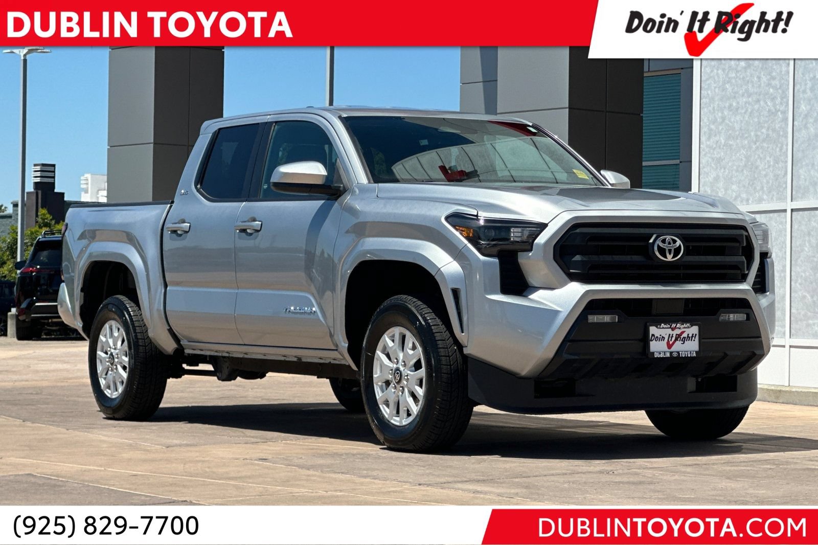 Used 2024 Toyota Tacoma SR5 AWD/4WD image 1