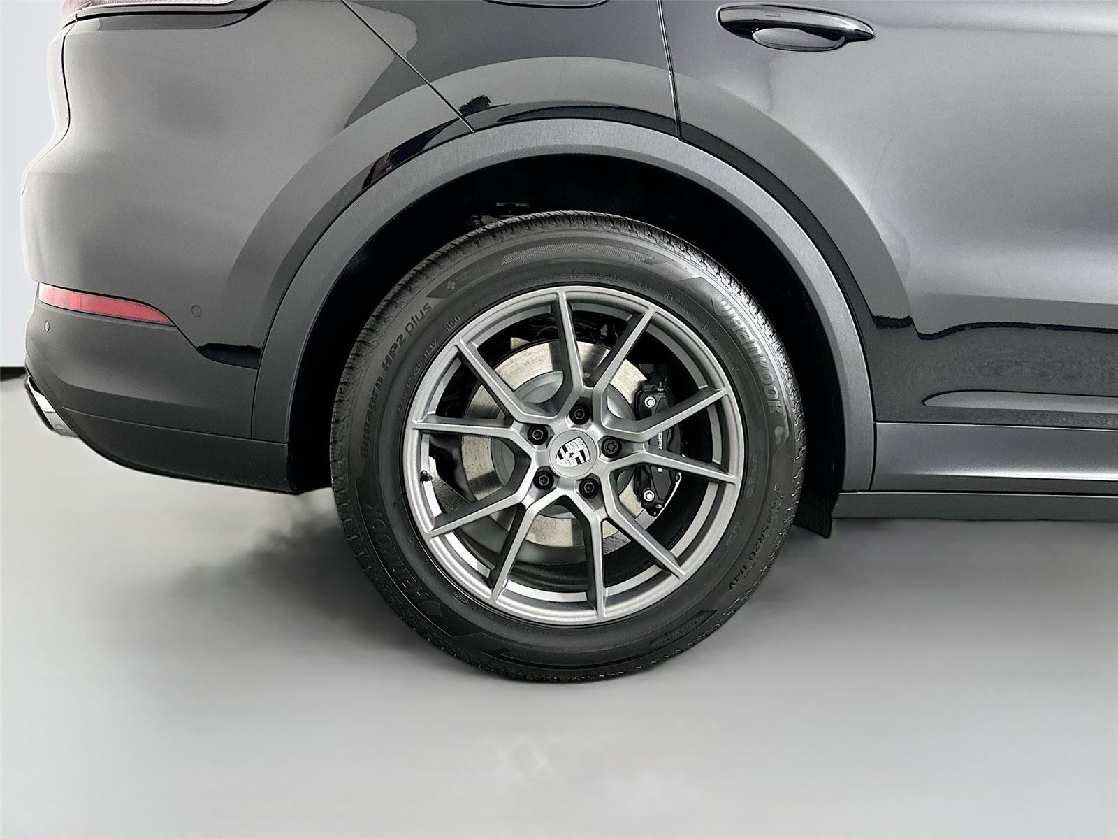 Certified 2026 Porsche Cayenne Coupe AWD/4WD image 13