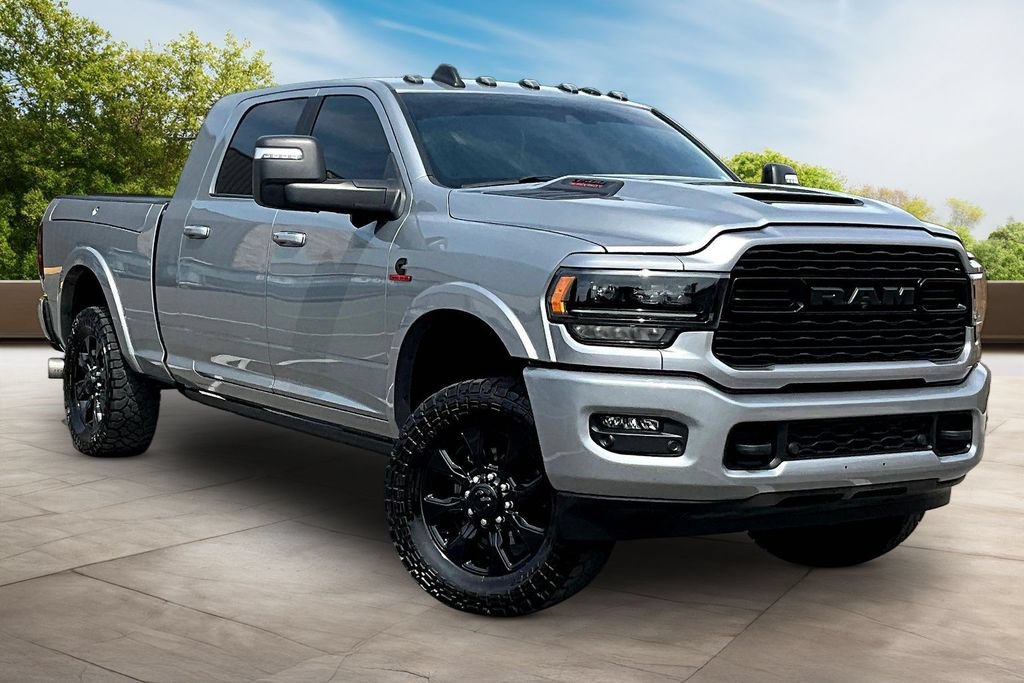 Used 2024 RAM 3500 Limited AWD/4WD image 11