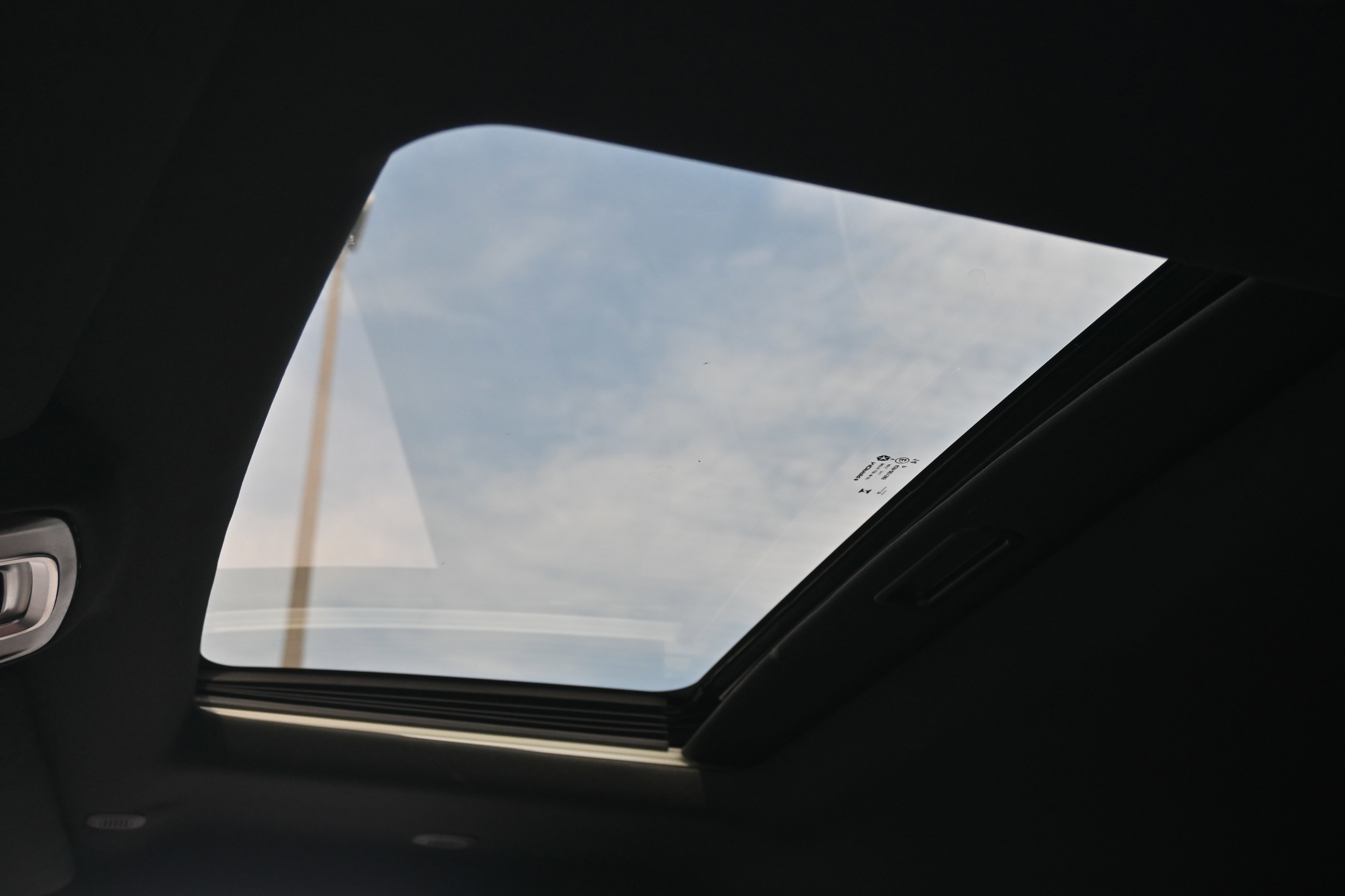 Used 2025 RAM 3500 Limited image 9