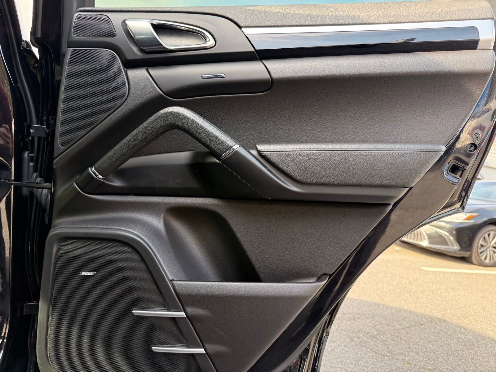 Used 2017 Porsche Cayenne image 28