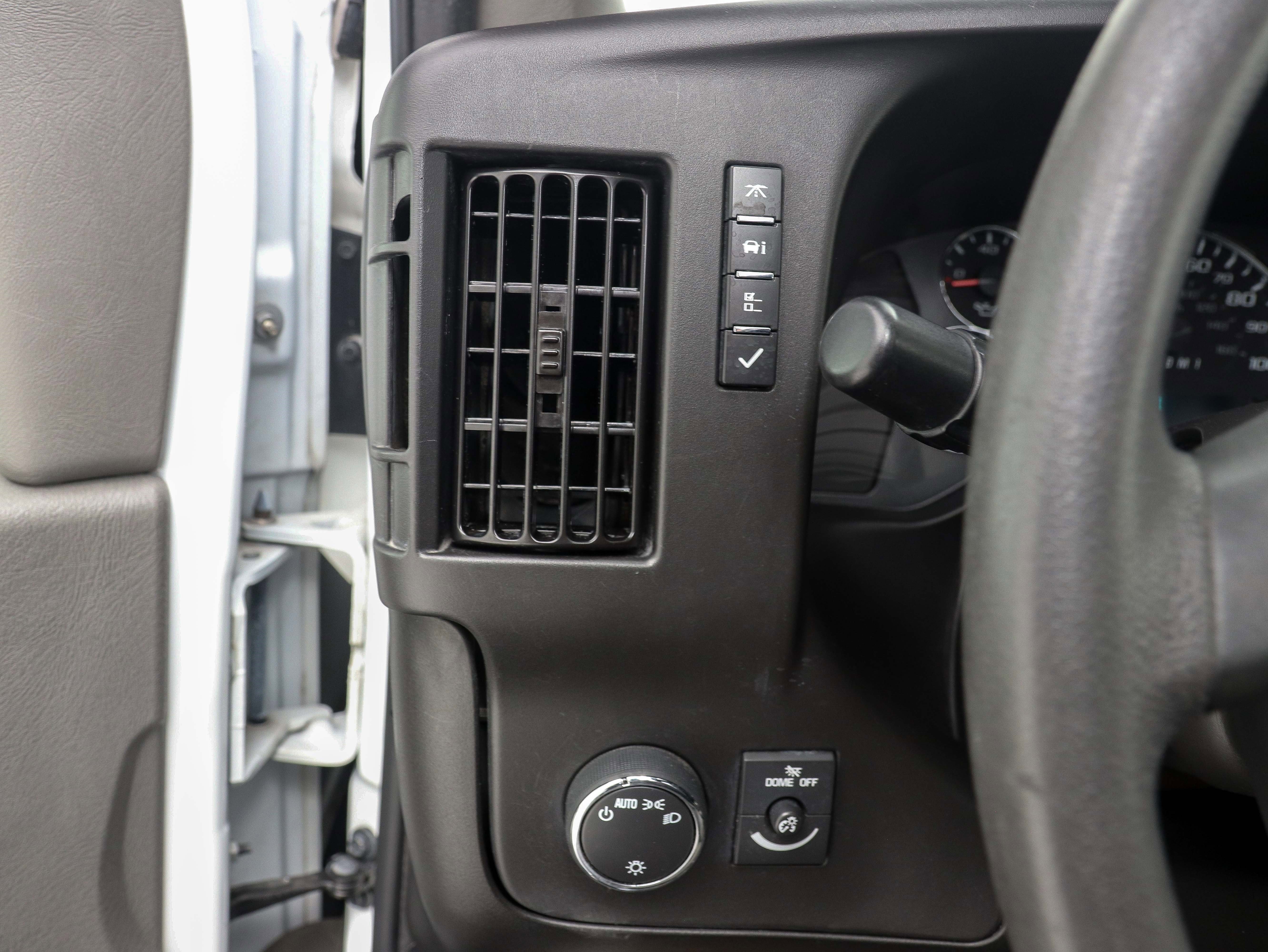 Used 2019 Chevrolet Express 3500 LT w/ LT Preferred Equipment Group RWD image 23