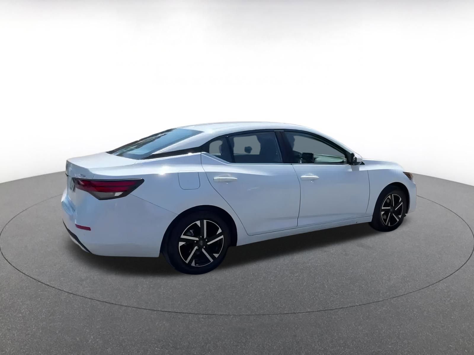 Used 2024 Nissan Sentra SV image 15