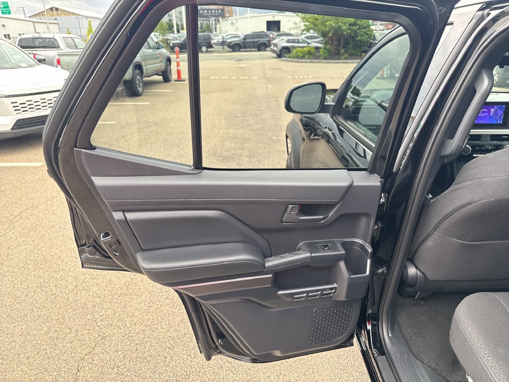 Used 2026 Toyota 4Runner SR5 AWD/4WD image 38