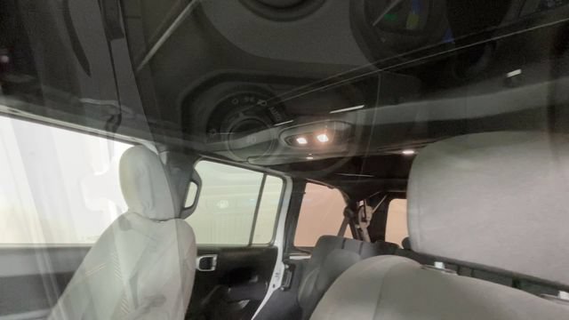 Used 2024 Jeep Wrangler Unlimited AWD/4WD image 24