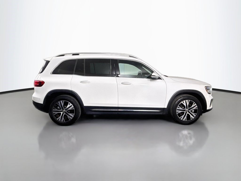 Used 2024 Mercedes-Benz GLB 250 image 11
