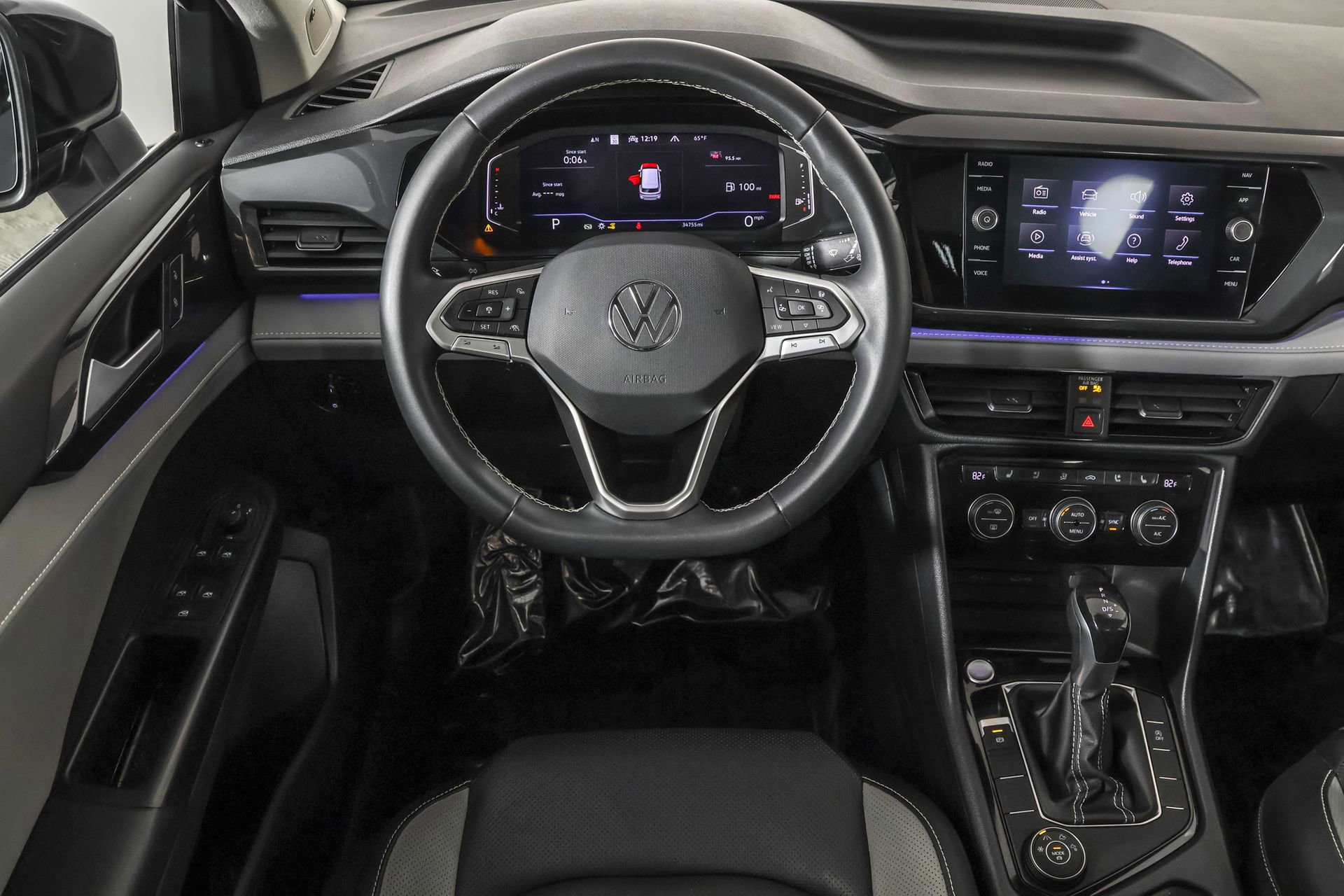 Used 2022 Volkswagen Taos SEL w/ Panoramic Sunroof Package image 40