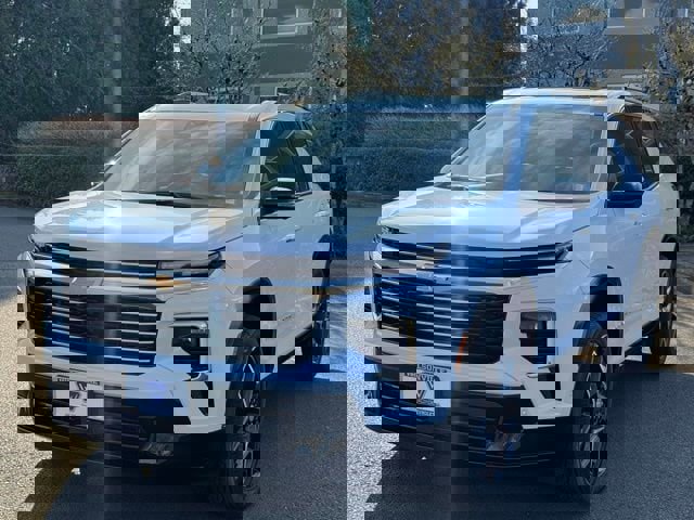 New 2026 Chevrolet Traverse High Country image 3