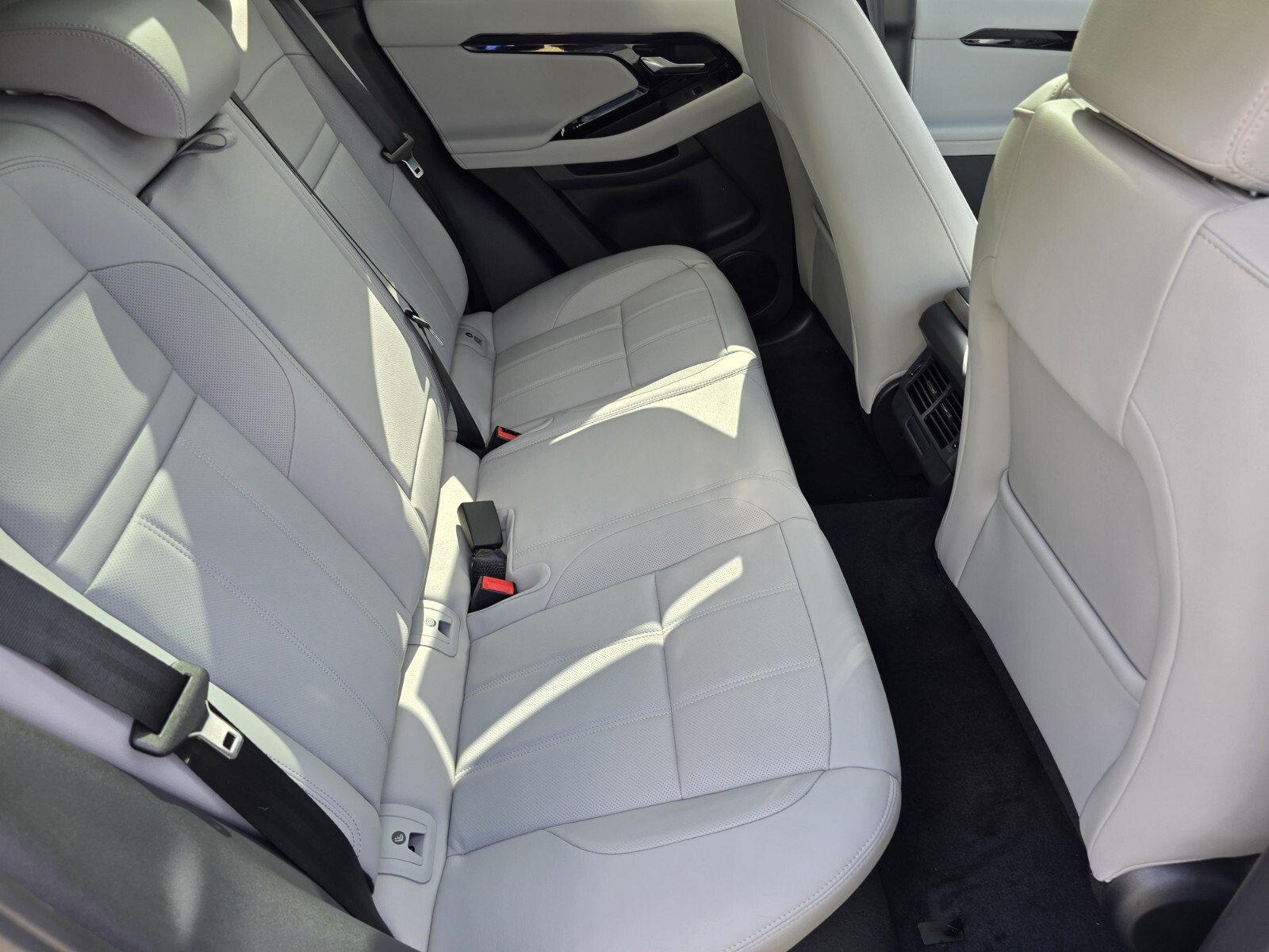 New 2026 Land Rover Range Rover Evoque S AWD/4WD image 5
