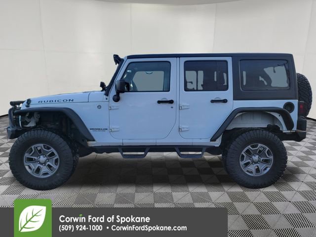 Used 2015 Jeep Wrangler Unlimited Rubicon w/ Connectivity Group image 14