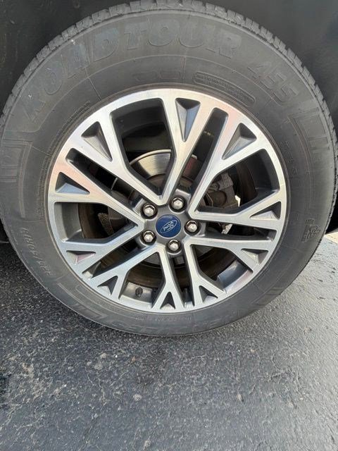 Used 2020 Ford Escape SEL FWD image 7