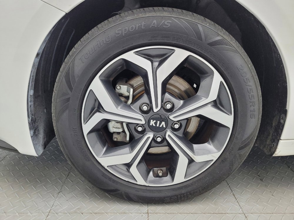 Used 2019 Kia Forte LXS FWD image 31