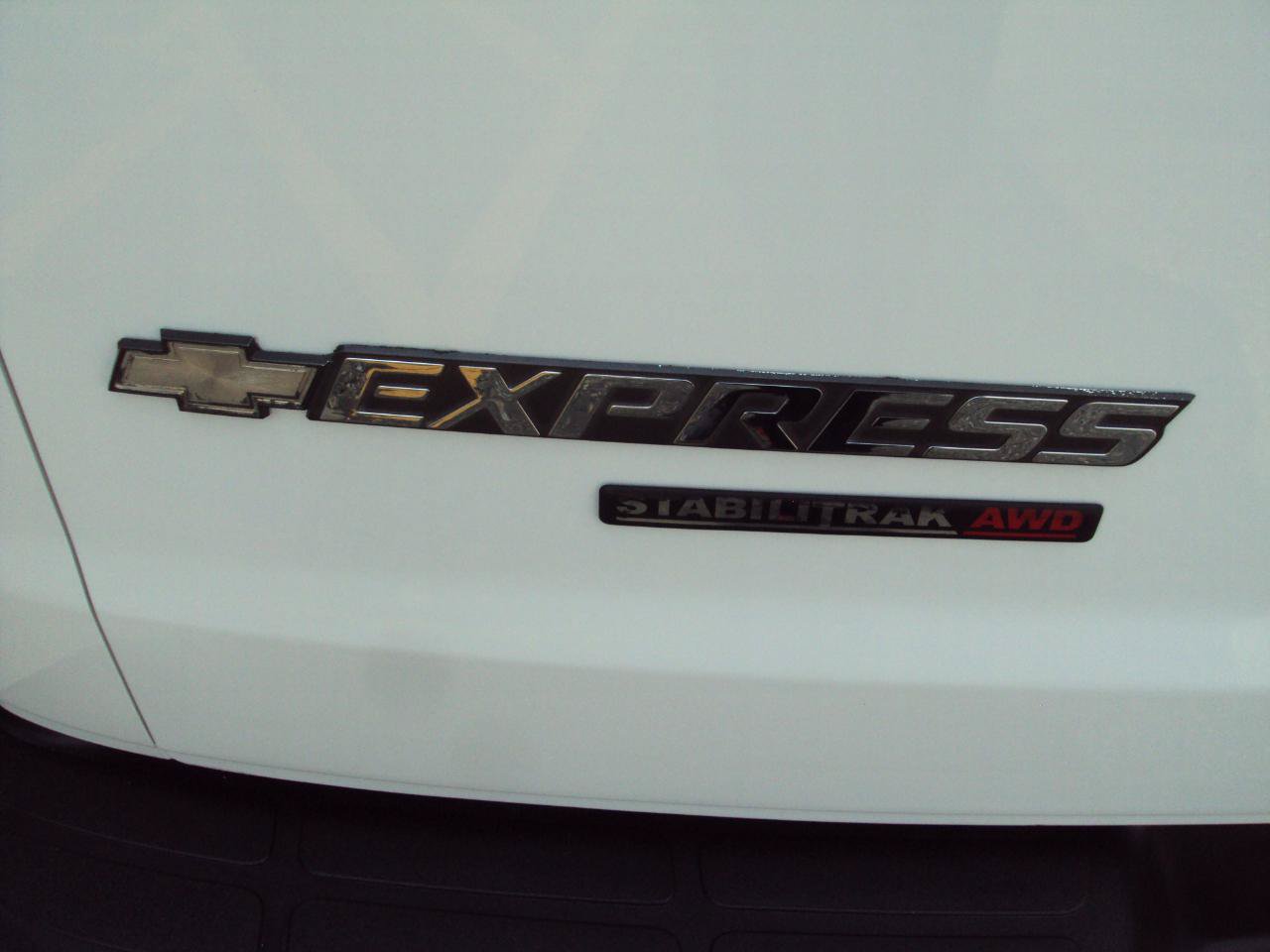 Used 2012 Chevrolet Express 1500 AWD w/ Power Package image 29