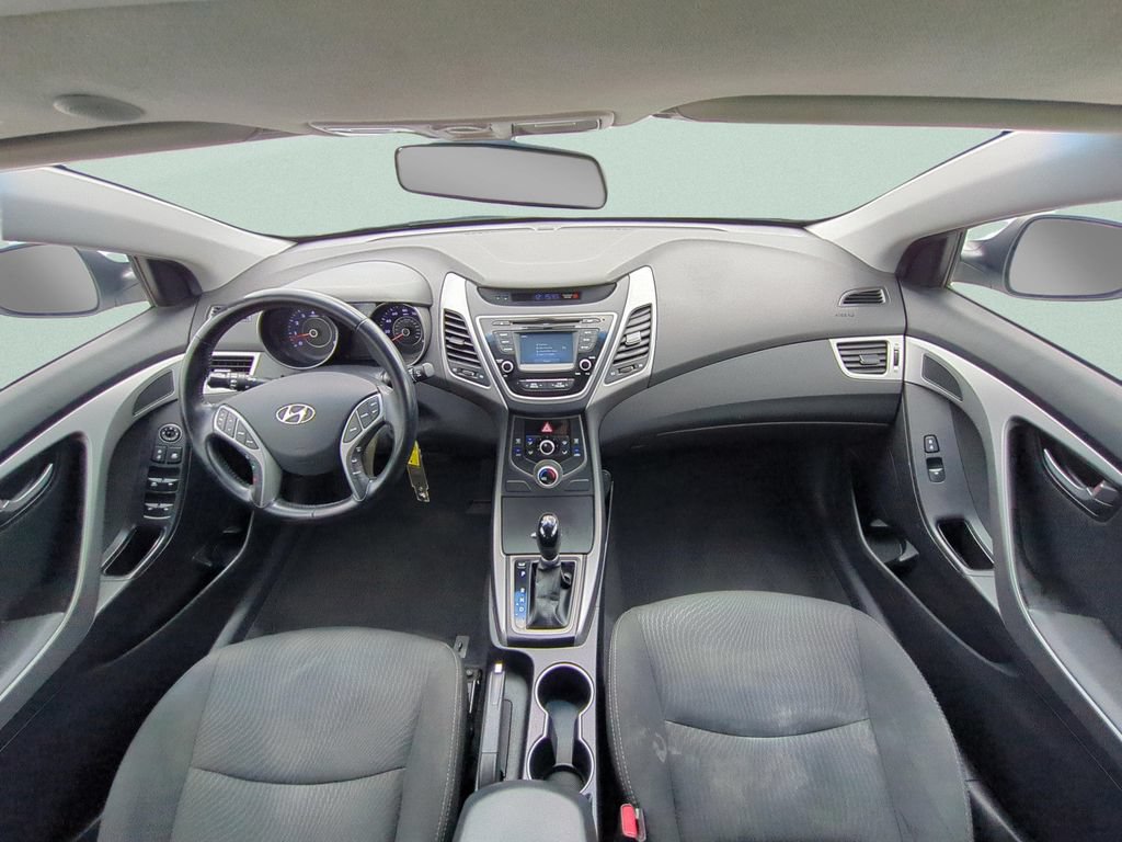 Used 2015 Hyundai Elantra SE w/ Option Group 03 FWD image 10