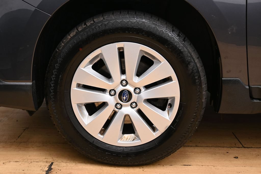 Used 2019 Subaru Outback 2.5i AWD/4WD image 11