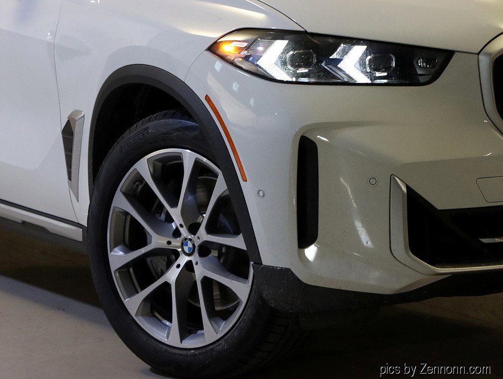 New 2026 BMW X5 xDrive50e w/ Executive Package AWD/4WD image 3