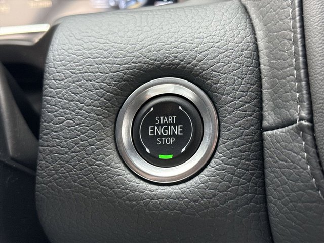 Certified 2024 GMC Yukon Denali w/ Advanced Technology Package image 21
