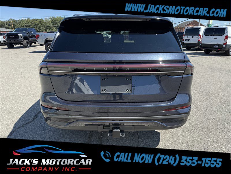 Used 2024 Lincoln Nautilus Reserve w/ Jet Appearance Package (87T) image 10