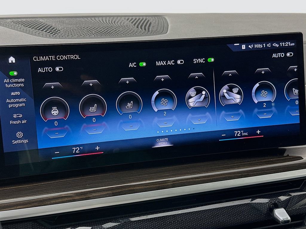 Used 2023 BMW X7 xDrive40i w/ Executive Package image 21