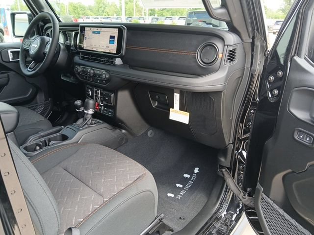 New 2026 Jeep Gladiator Mojave AWD/4WD image 23