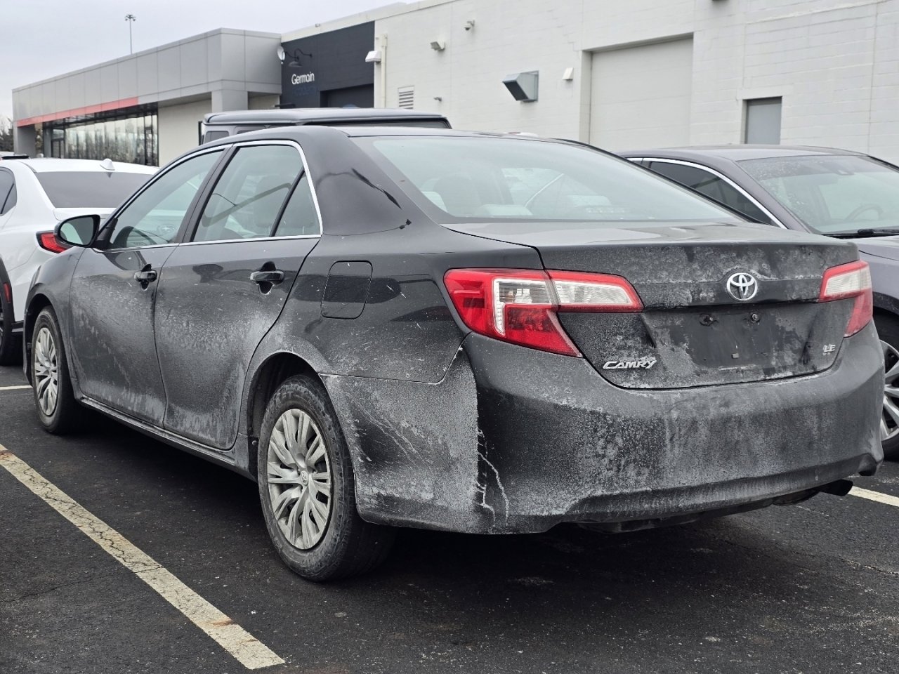 Used 2014 Toyota Camry LE image 5