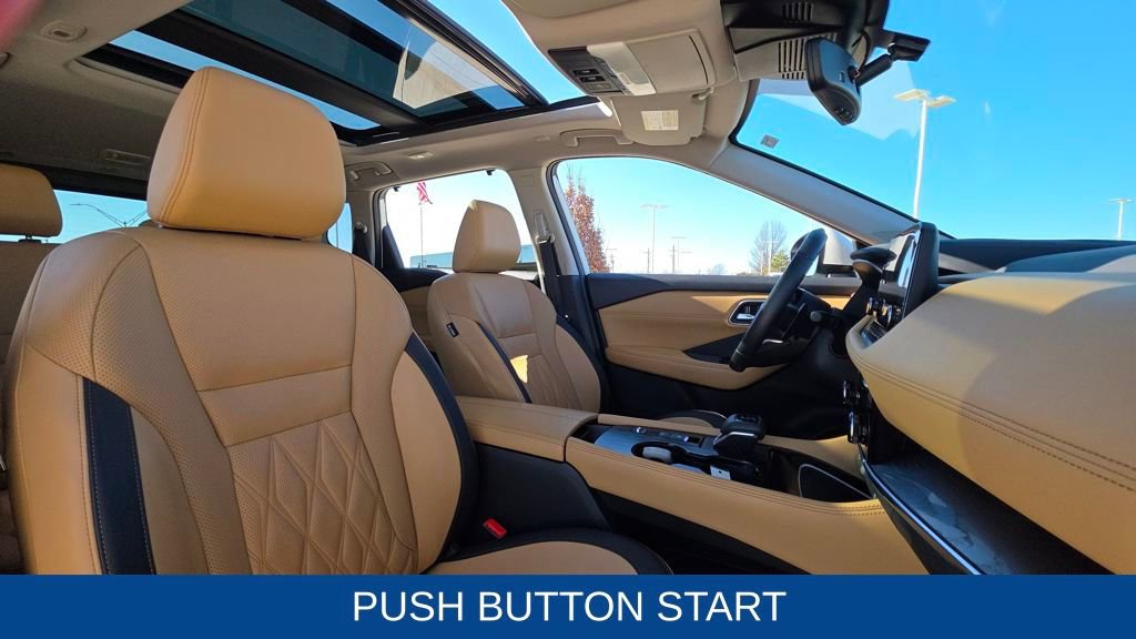 Used 2023 Nissan Rogue Platinum w/ Platinum Premium Package image 14