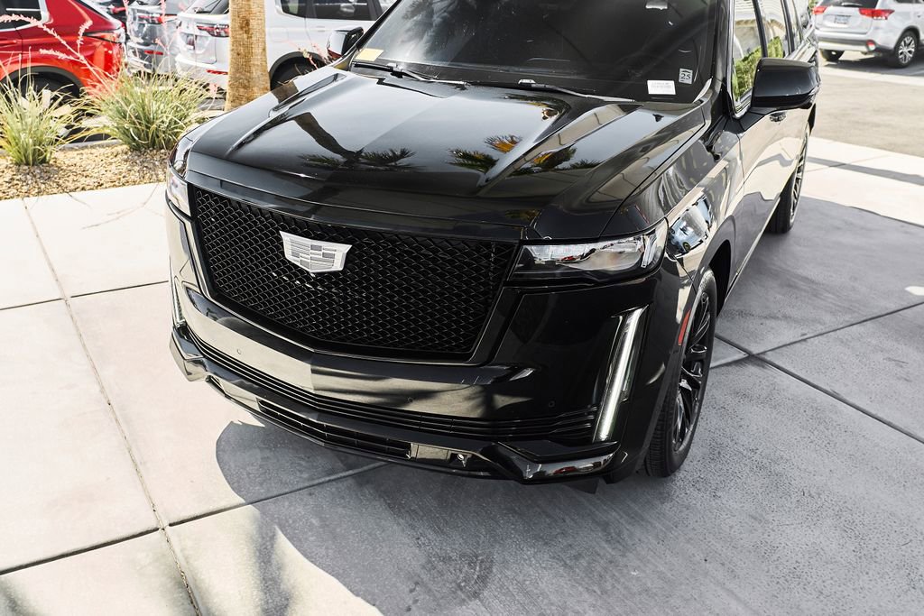 Used 2021 Cadillac Escalade ESV Sport Platinum w/ LPO, ONYX Package AWD/4WD image 6