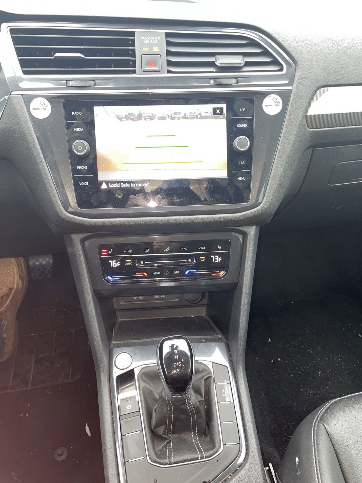 Used 2024 Volkswagen Tiguan SE image 10