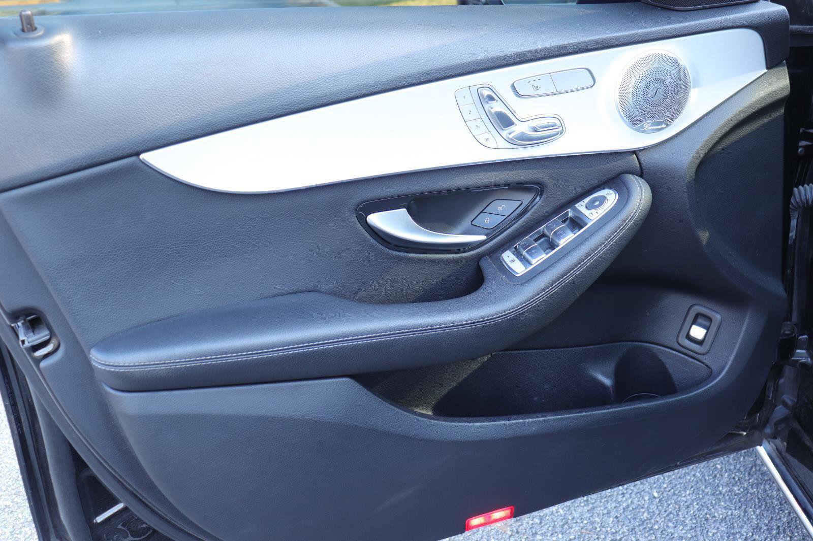 Used 2021 Mercedes-Benz C 300 Sedan image 10