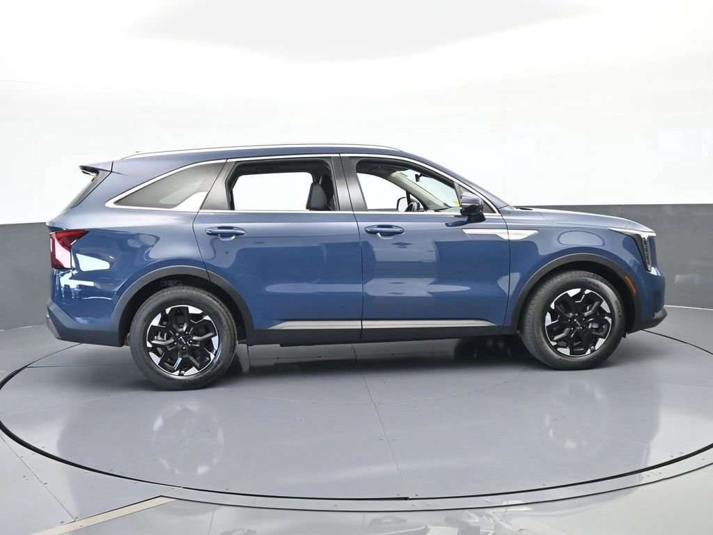 Used 2025 Kia Sorento S w/ Panoramic Sunroof Package image 7