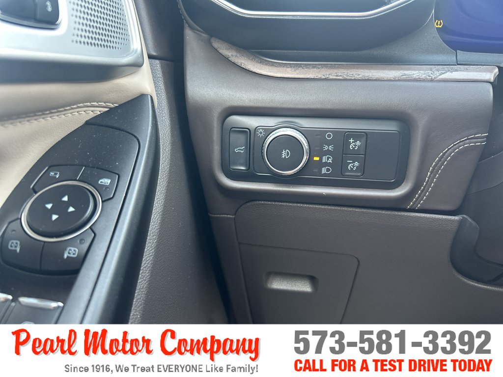 Used 2020 Ford Explorer Platinum w/ Premium Technology Package AWD/4WD image 14