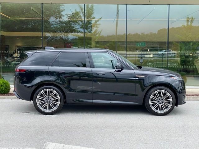 Used 2025 Land Rover Range Rover Sport Dynamic SE AWD/4WD image 7