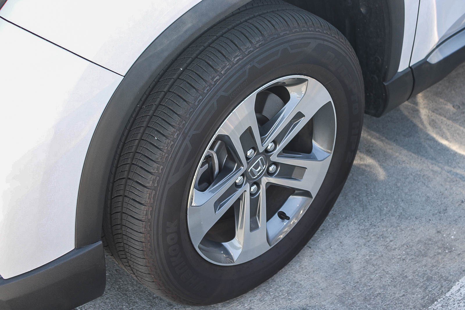 Used 2025 Honda Pilot EX-L image 8