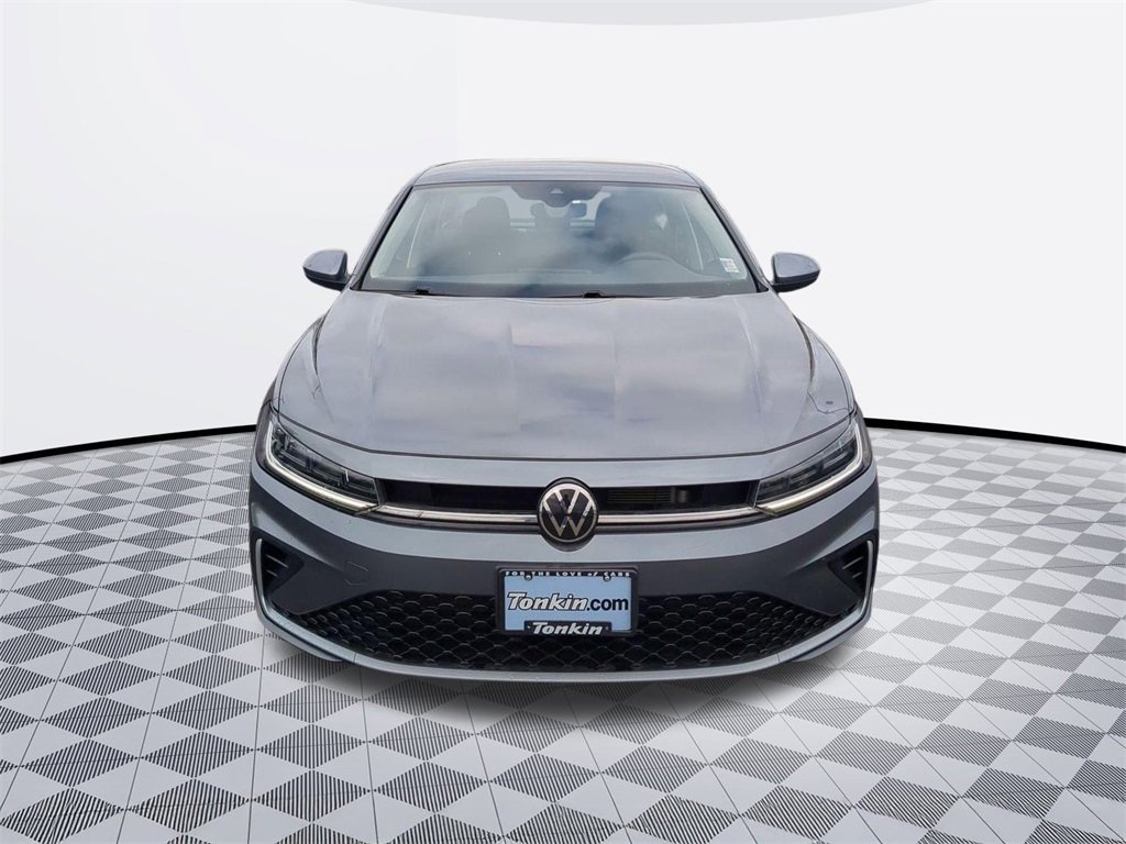 Used 2025 Volkswagen Jetta S image 9